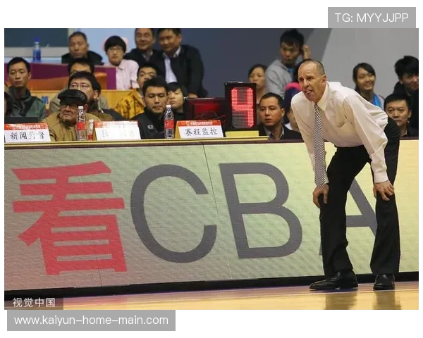 美国男篮教练组调整 塞拉斯挂帅辅以穆托姆博助教 美国男篮教练组调整 塞拉斯挂帅辅以穆托姆博助教